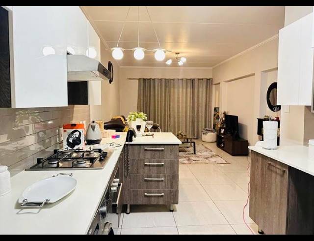 3 BEDROOM PROPERTY TO RENT IN GLEN MARAIS